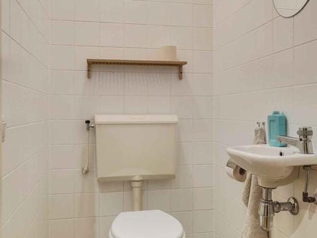 Appartement te huur in Stratum, Acht