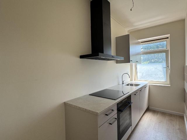 Appartement te huur in Bloemhof, Rotterdam