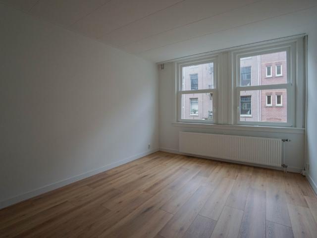 Appartement te huur in Zuid, Amsterdam