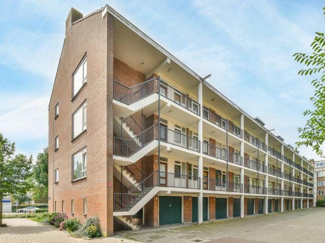 Appartement te huur in Zuid, Amsterdam
