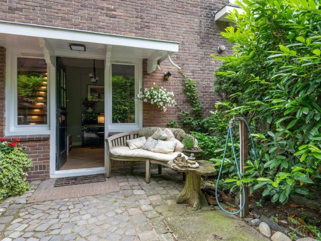 Appartement te huur in Laren, Noord Holland