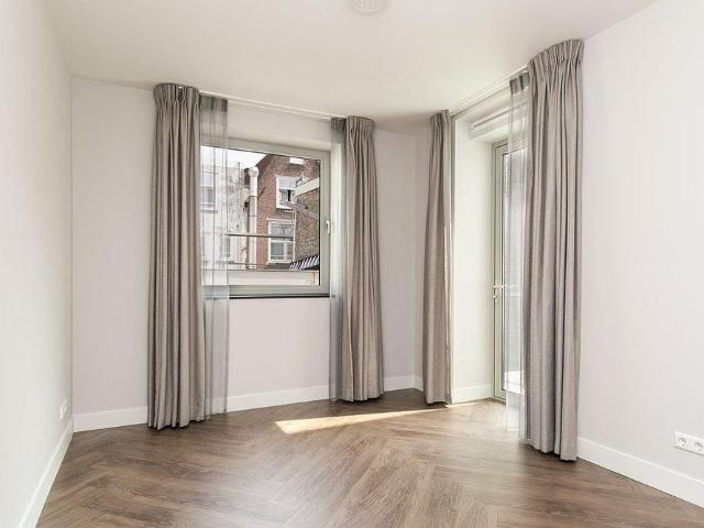 Appartement te huur in Burgwallen-Nieuwe Zijde, Amsterdam