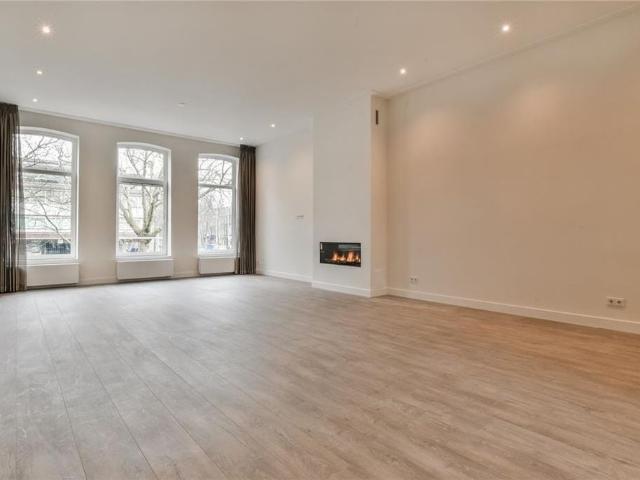 Appartement te huur in Zuid, Amsterdam