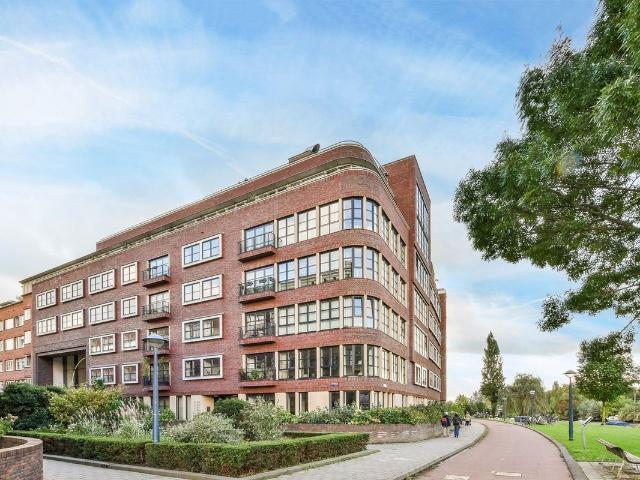 Appartement te huur in Zuid, Amsterdam