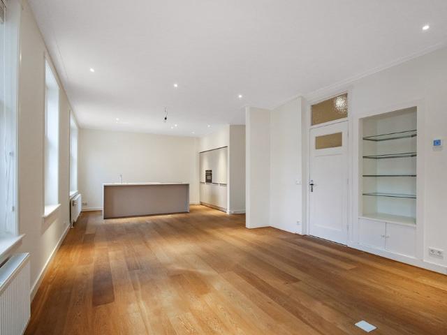 Appartement te huur in Zuid, Amsterdam