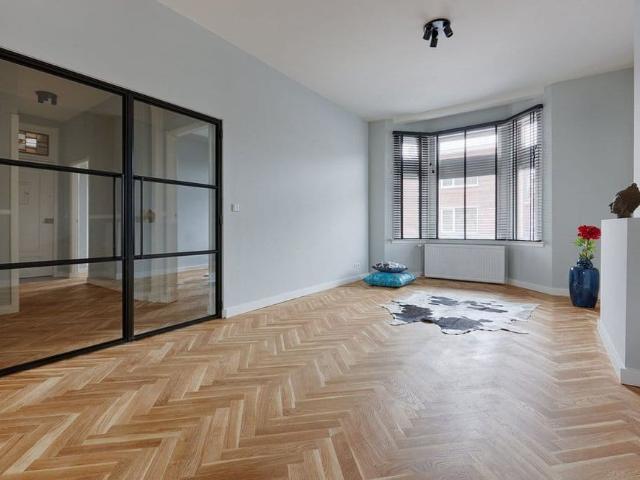 Appartement te huur in Bezuidenhout, Zuid Holland