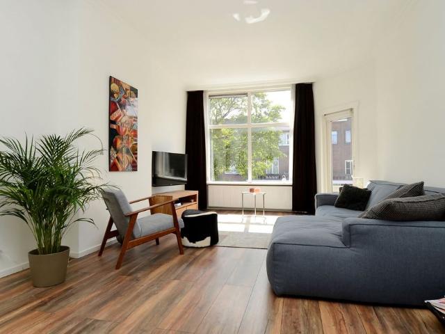 Appartement te huur in Bomenbuurt, Zuid Holland
