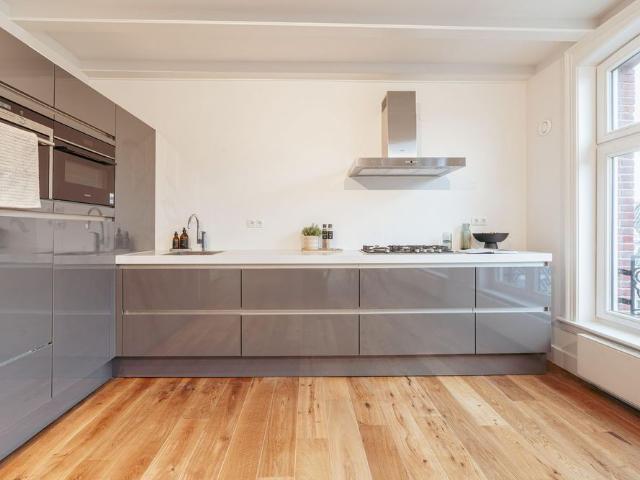 Appartement te huur in Zuid, Amsterdam