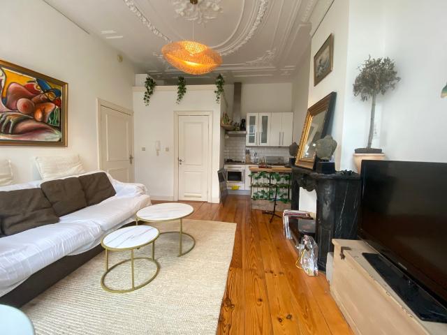 Appartement te huur in Schilderswijk, Zuid Holland