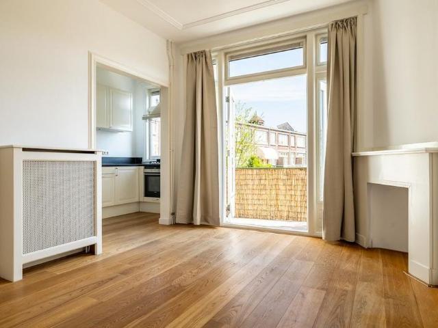 Appartement te huur in Benoordenhout, Zuid Holland
