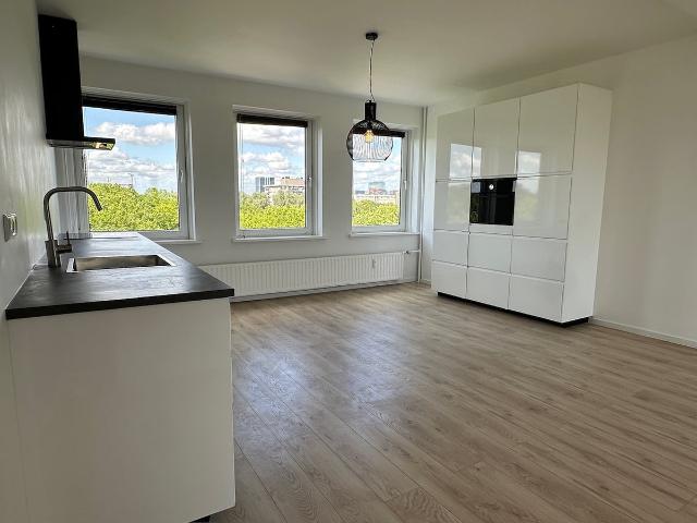 Appartement te huur in Zuid, Amsterdam