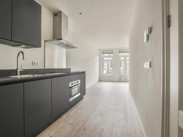 Appartement te huur in Zuid, Amsterdam