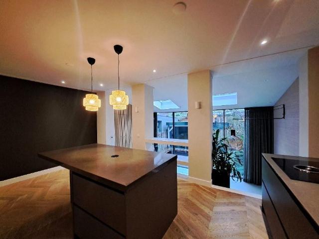 Appartement te huur in Zuid, Amsterdam