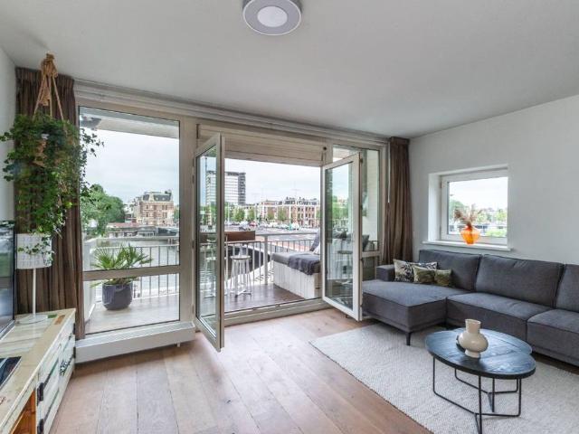 Appartement te huur in Oost, Amsterdam