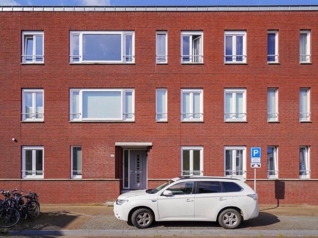 Appartement te huur in Hinthammerpoort, Bosch