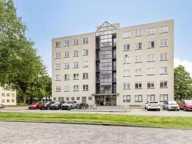 Appartement te koop in Het Lage Land, Rotterdam