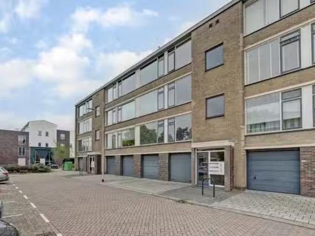 Appartement te koop in IJsselmonde, Rotterdam