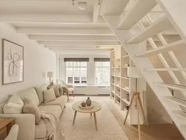 Woning te koop in Zuid, Amsterdam