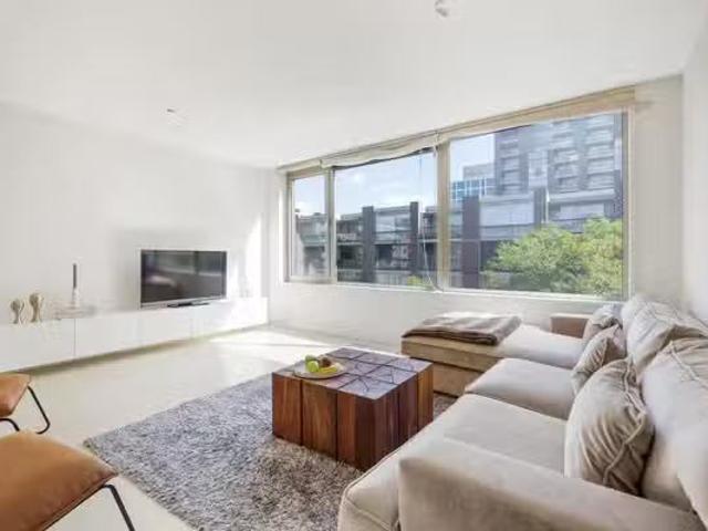 Appartement te koop in Nieuw-West, Amsterdam