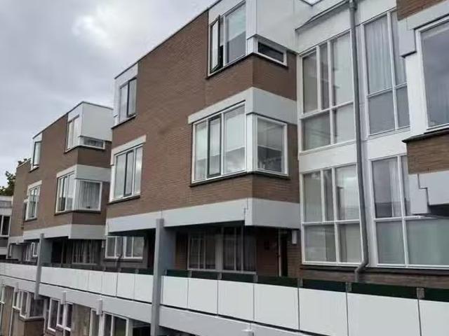 Appartement te koop in Holy-Noord, Vlaardingen