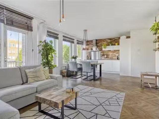 Appartement te koop in Sloten, Amsterdam