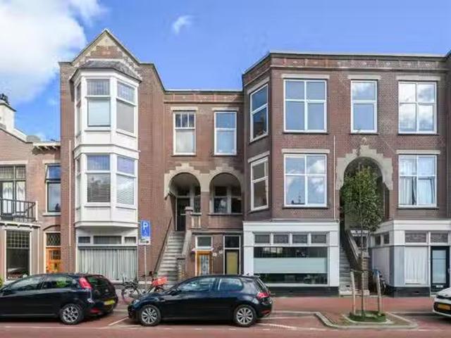 Appartement te koop in Zeeheldenkwartier, Zuid Holland