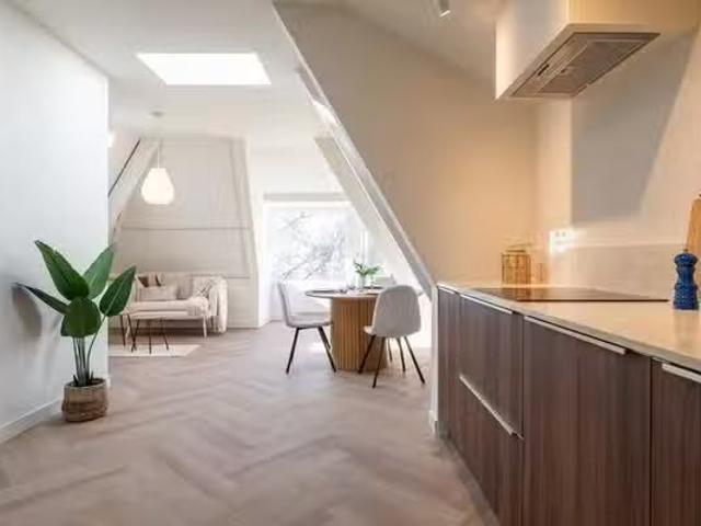 Appartement te koop in Rustenburg en Oostbroek, Den Haag