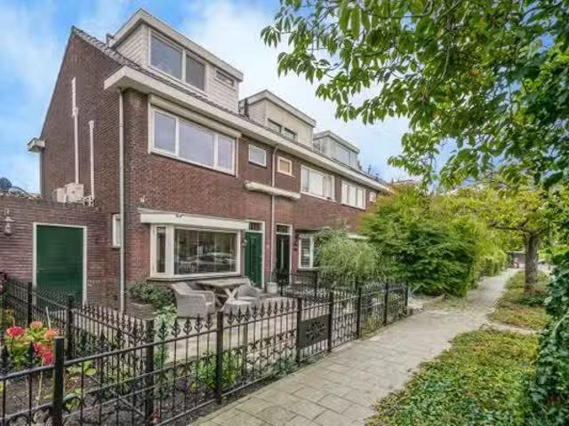 Appartement te koop in IJsselmonde, Rotterdam