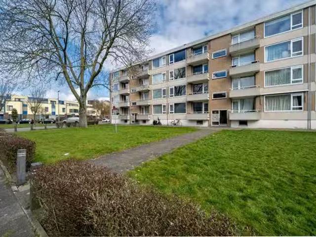 Appartement te koop in IJsselmonde, Rotterdam
