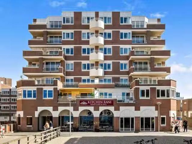 Appartement te koop in Uilennest, Den Haag