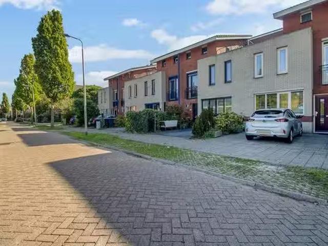 Appartement te koop in Hillegersberg-Schiebroek, Rotterdam
