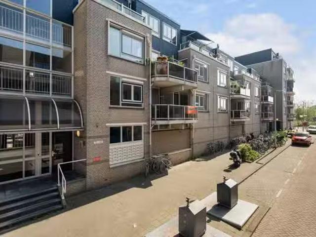 Appartement te koop in Hillegersberg-Schiebroek, Rotterdam