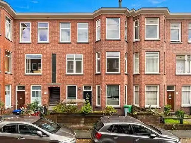 Appartement te koop in Bomenbuurt, Zuid Holland