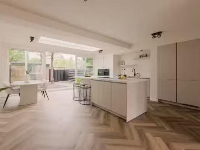 Appartement te koop in Zuid, Amsterdam