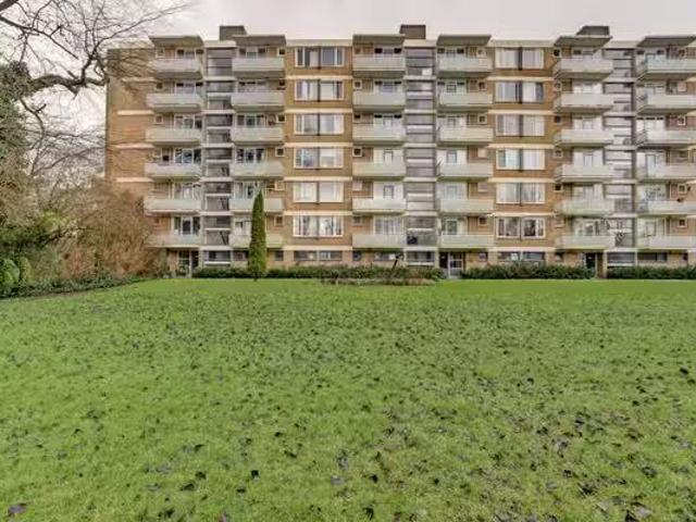 Appartement te koop in Het Lage Land, Rotterdam