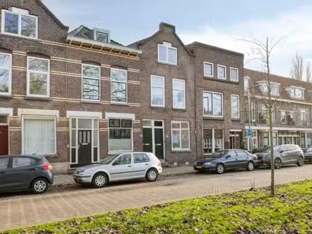 Woning te koop in Charlois, Rotterdam