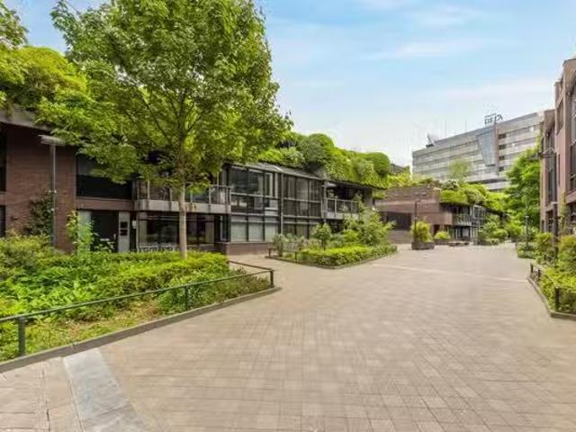 Appartement te koop in Stratum, Noord Brabant