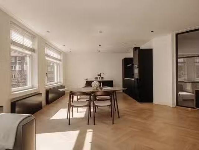 Appartement te koop in Zuid, Amsterdam