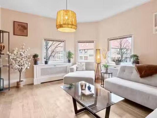 Woning te koop in Loosduinen, Den Haag