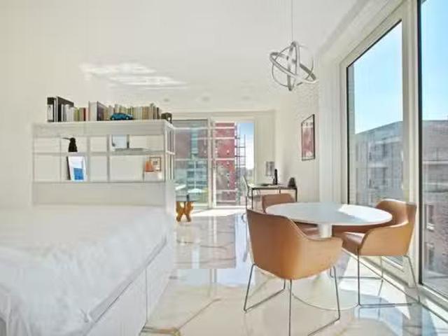 Appartement te koop in Zuid, Amsterdam