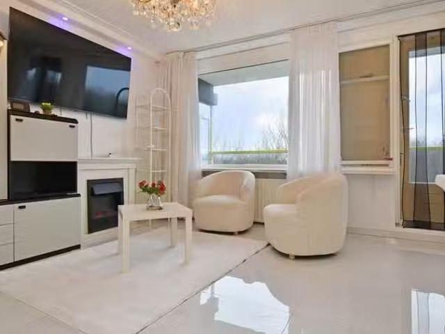 Appartement te koop in Loosduinen, Zuid Holland