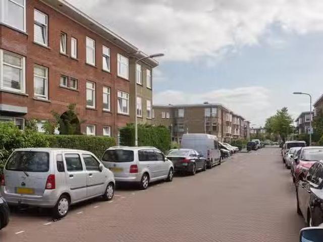 Appartement te koop in Loosduinen, Zuid Holland