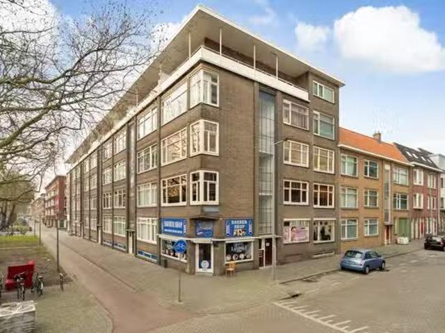 Woning te koop in Charlois, Rotterdam