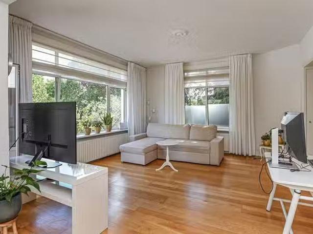 Appartement te koop in Loosduinen, Zuid Holland