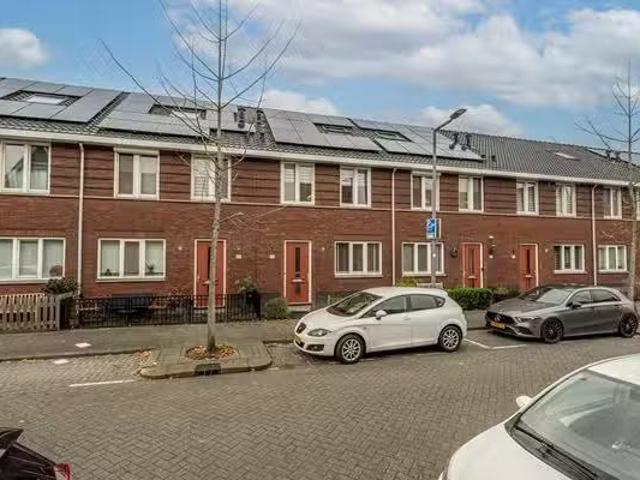 Appartement te koop in Charlois, Rotterdam