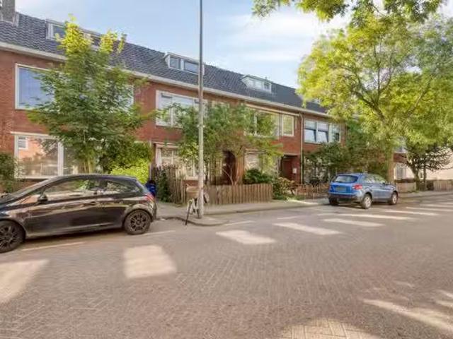 Appartement te koop in Bloemhof, Rotterdam