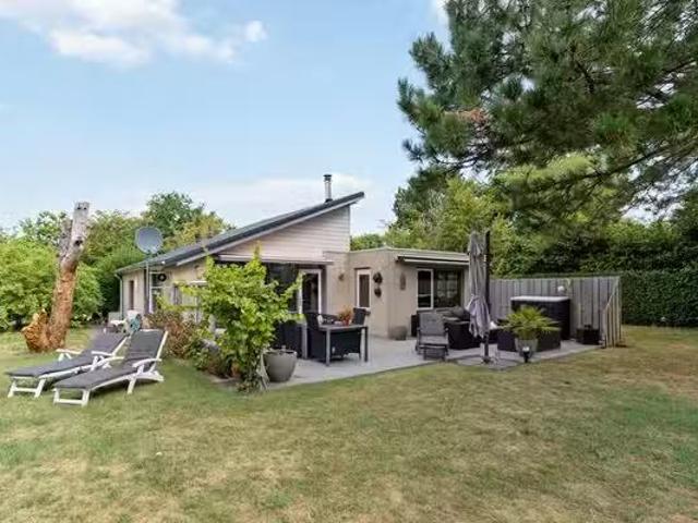 Woning te koop in Ouddorp, Zuid Holland