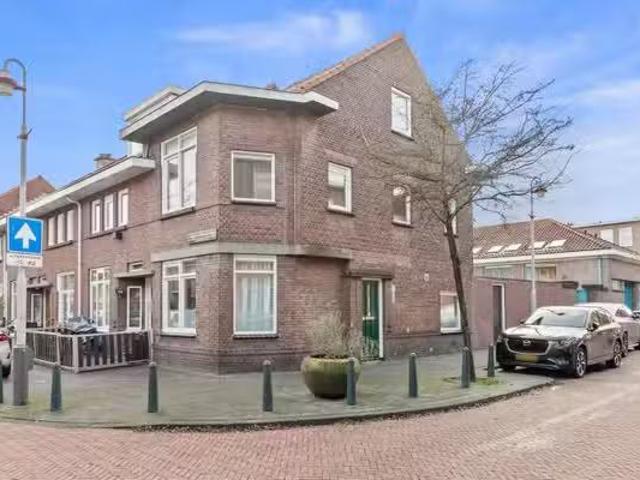Appartement te koop in Bomenbuurt, Zuid Holland