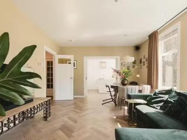 Appartement te koop in Zuid, Amsterdam