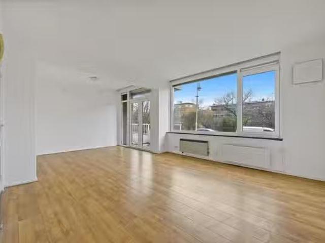 Woning te koop in Loosduinen, Zuid Holland